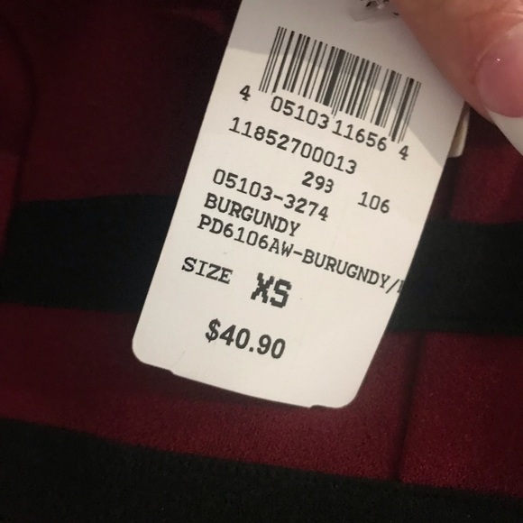 Burgundy dress - Picture 5 of 5